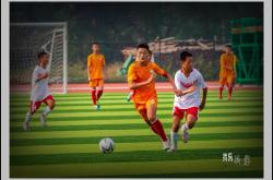 开云娱乐 -网球夜战：中原天虎队大胜荆楚霹雳队，临门一脚致胜全面提速抢占先机的简单介绍